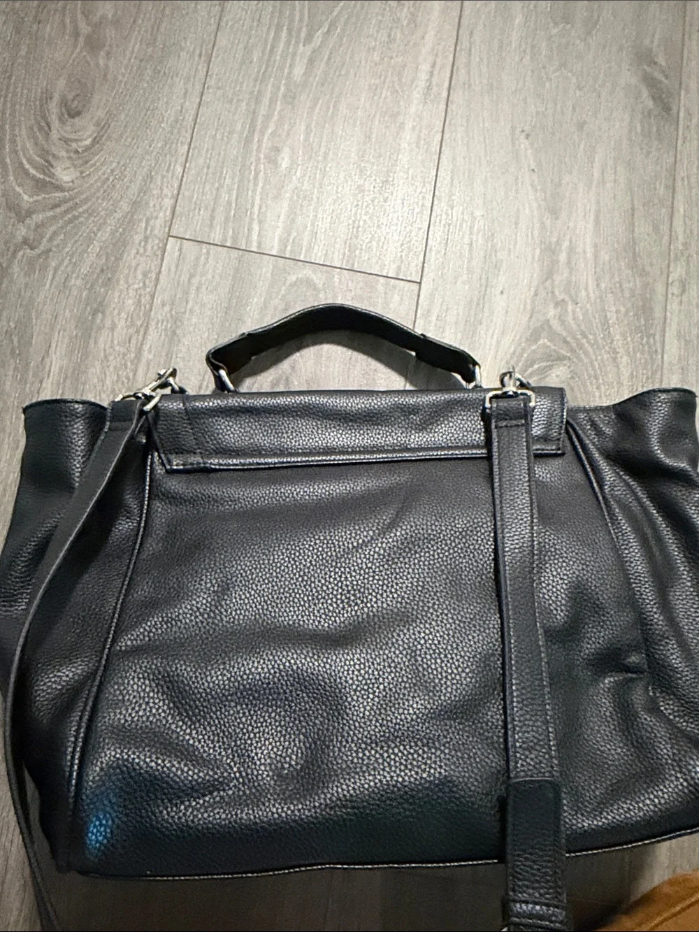 N/A sleek look